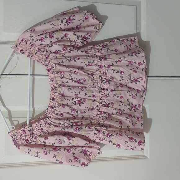 Top - Picture 1 of 2